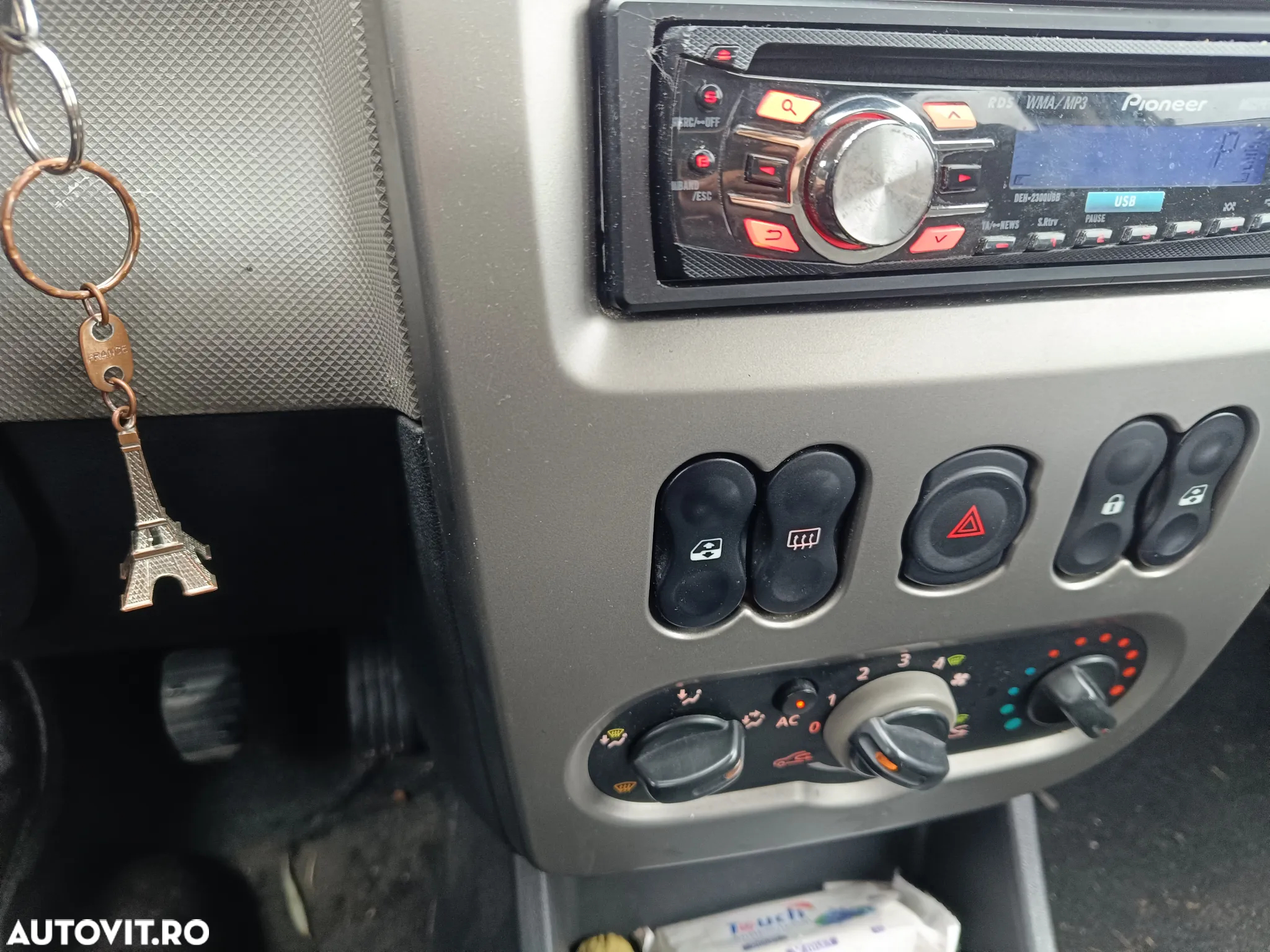 Dacia Sandero - 2