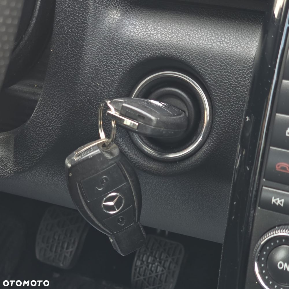 Mercedes-Benz Klasa A 160 BlueEFFICIENCY Avantgarde Special Edition - 24