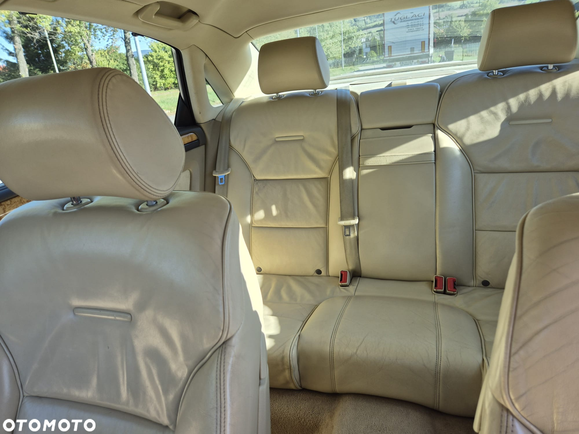 Audi A8 4.2 L Quattro - 11