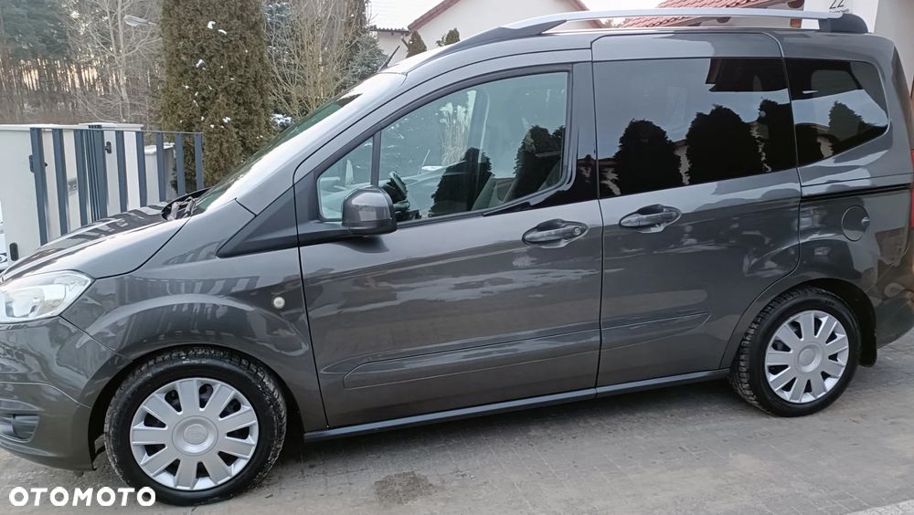 Ford Tourneo Courier 1.5 TDCi Ambiente - 6