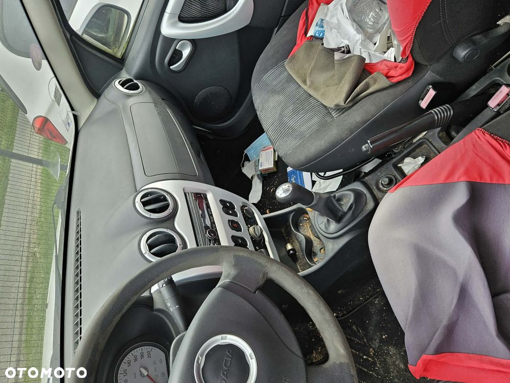 Dacia Sandero 1.2 16V Laureate II - 9