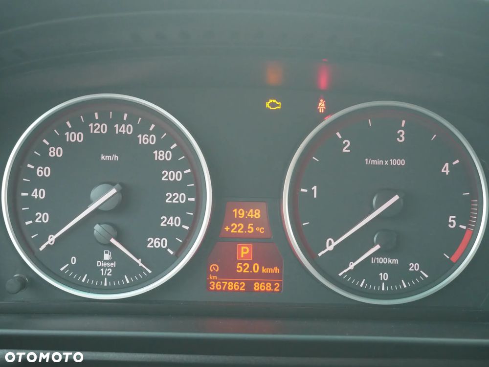 BMW Seria 5 525d - 12