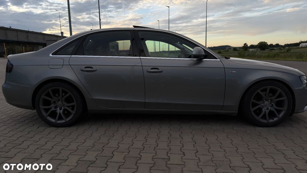 Audi A4 Limousine - 2