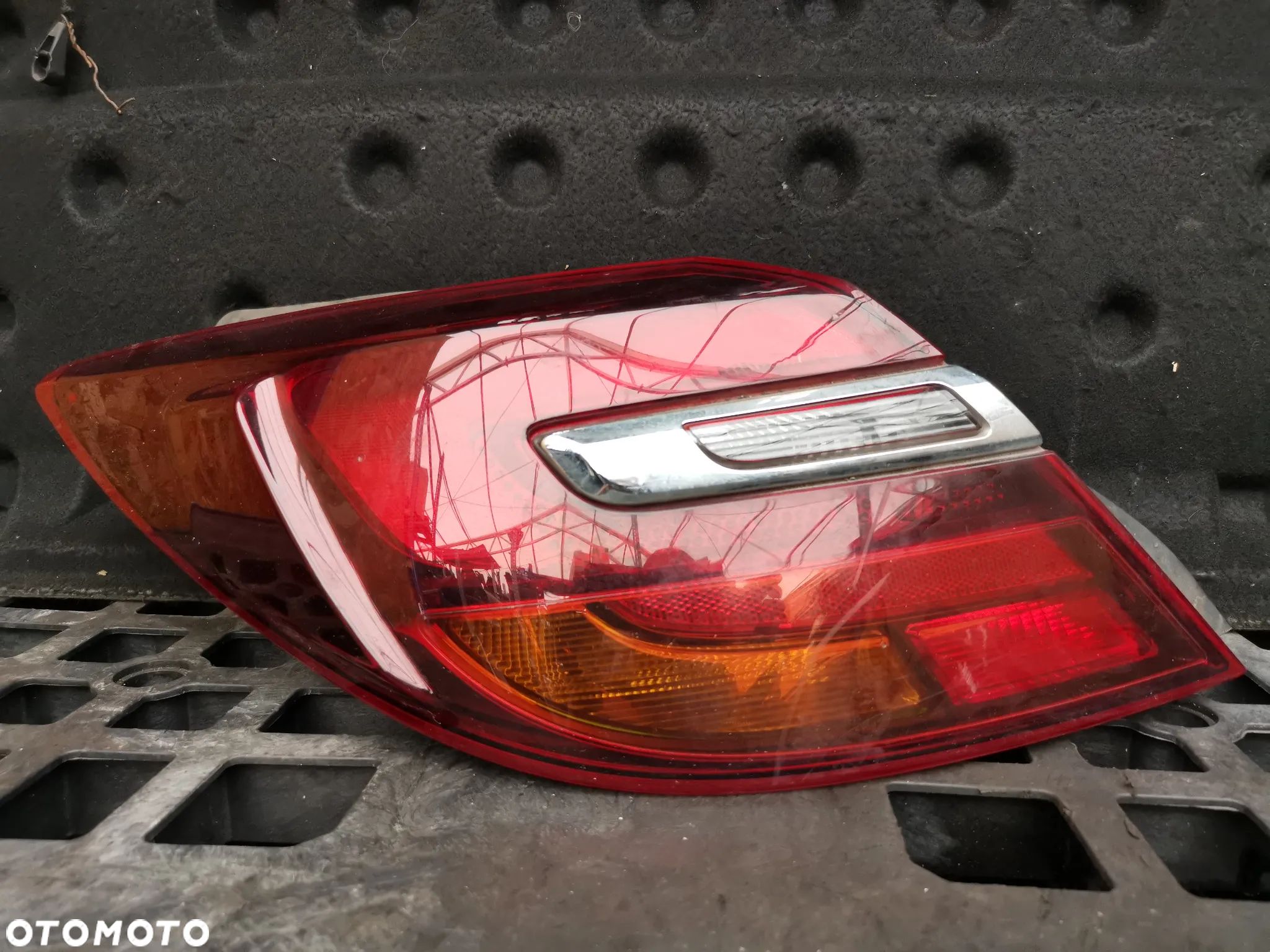 Lampa Lewa Tył Opel Insygnia 23422535-ECE R HB B - 1