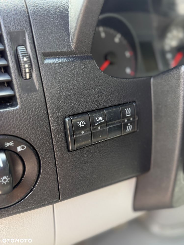 Volkswagen Crafter - 28