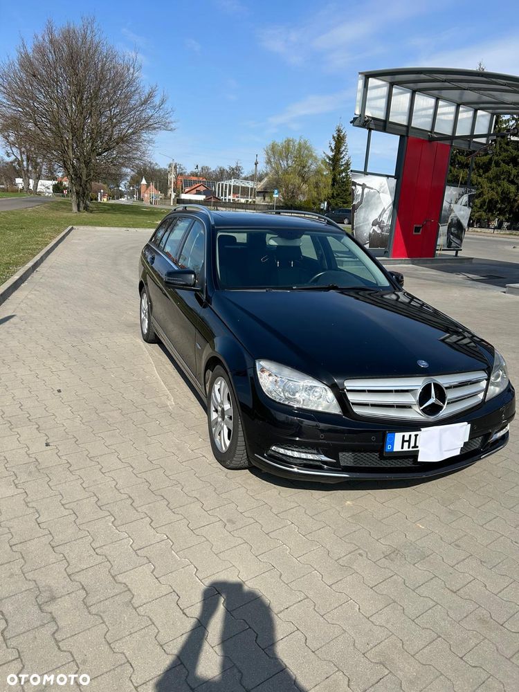 Mercedes-Benz Klasa C 220 CDI DPF Automatik BlueEFFICIENCY Avantgarde - 2