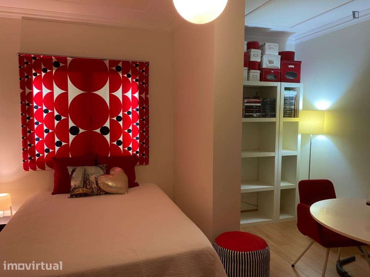 Quarto - localizado em Xabregas Lisbon - Grande imagem: 3/13