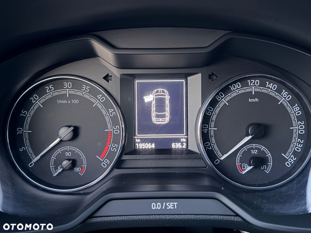 Skoda Octavia 2.0 TDI Clever DSG - 12