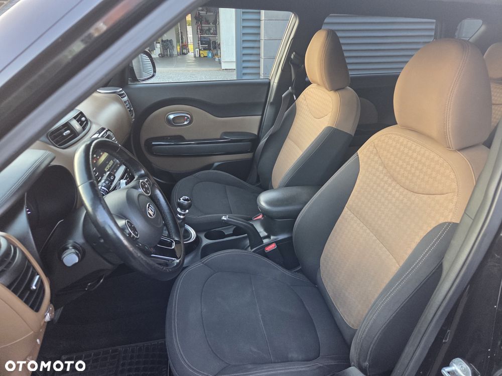 Kia Soul 1.6 GDI Dream Team Edition - 30