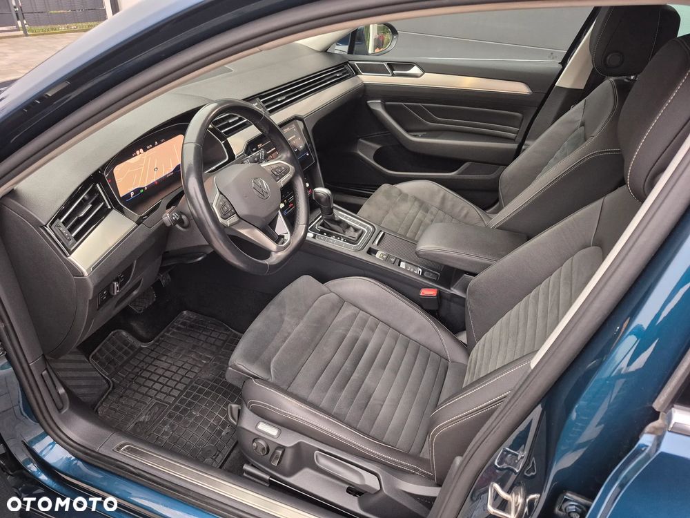 Volkswagen Passat 2.0 TDI Elegance DSG - 5