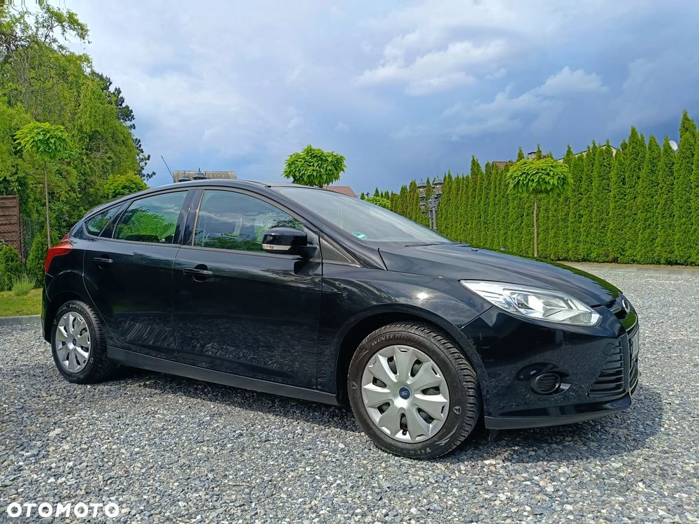 Ford Focus 1.6 Ambiente - 23