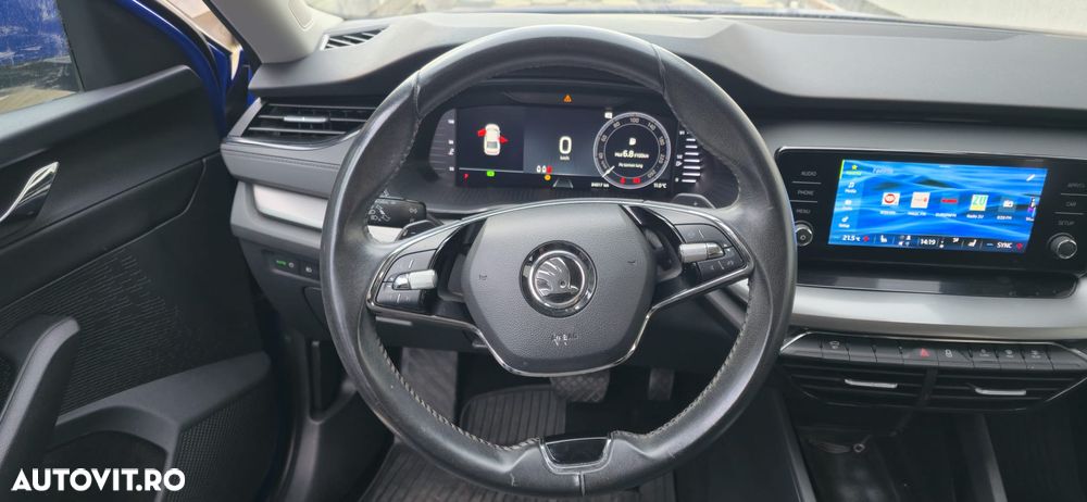 Skoda Octavia Combi 2.0 TDI DSG Ambition - 12