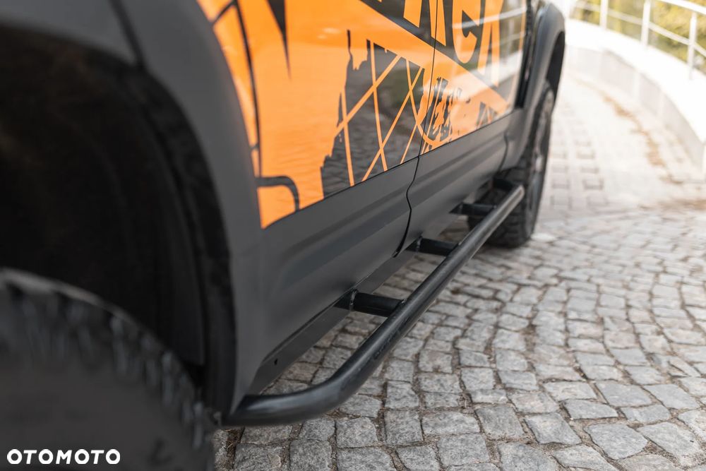 Land Rover Defender 110 P300 S - 13