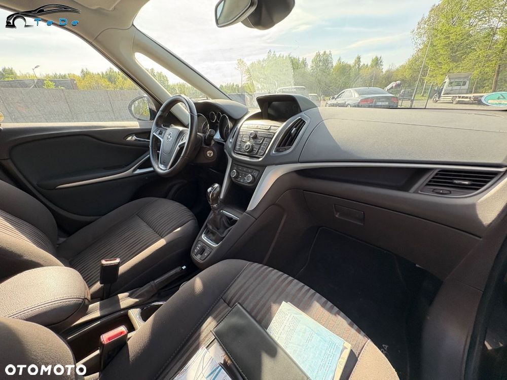 Opel Zafira 1.4 T Cosmo EcoFLEX S&S EU6 - 29