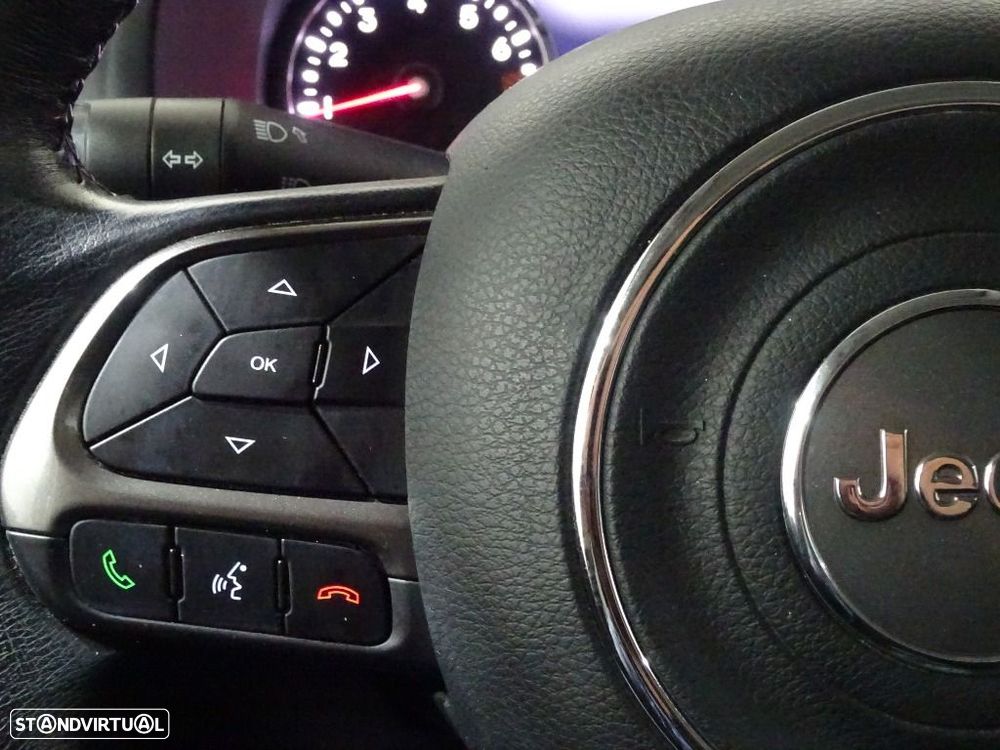 Jeep Renegade 1.0 T Limited - 13