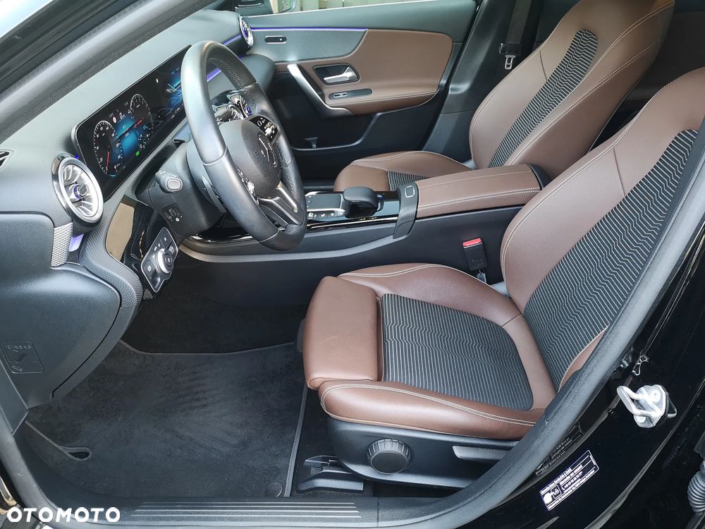 Mercedes-Benz Klasa A 250 e PHEV Progressive 8G-DCT - 19