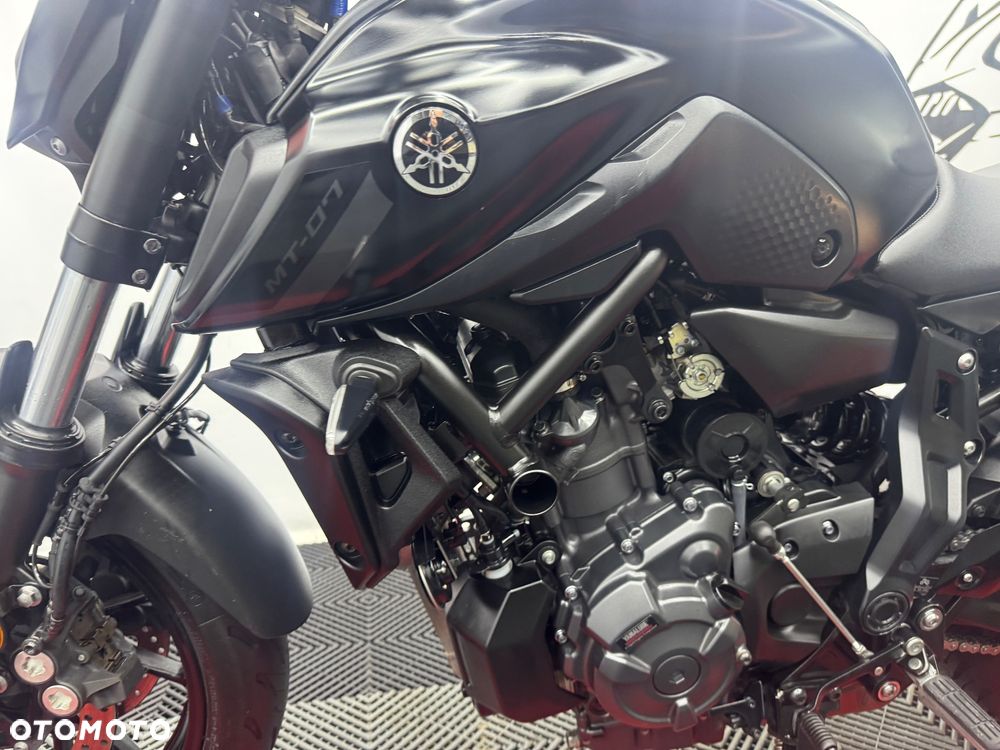 Yamaha MT - 12