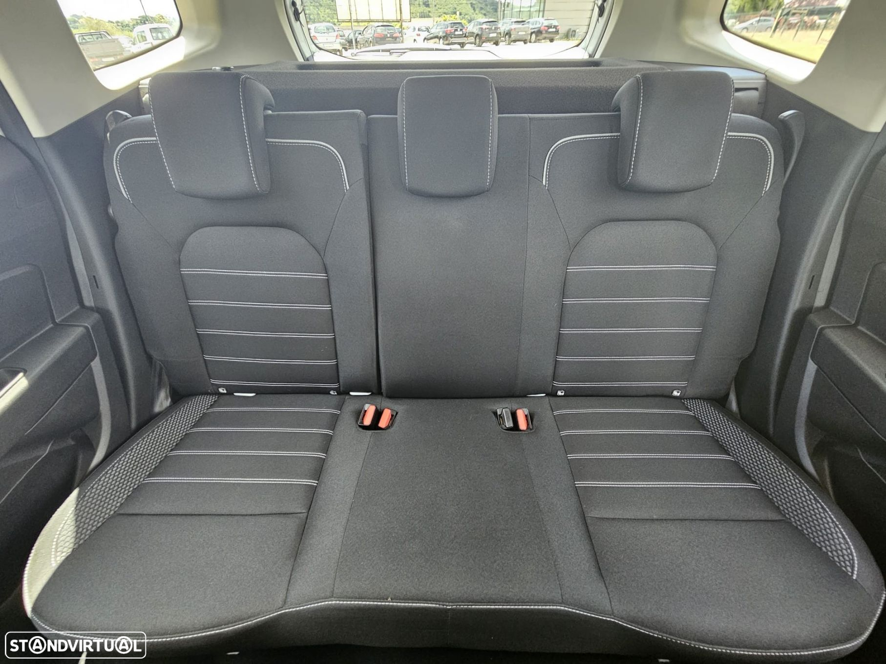 Dacia Duster 1.0 TCe ECO-G Journey+ Up&Go Bi-Fuel - 26