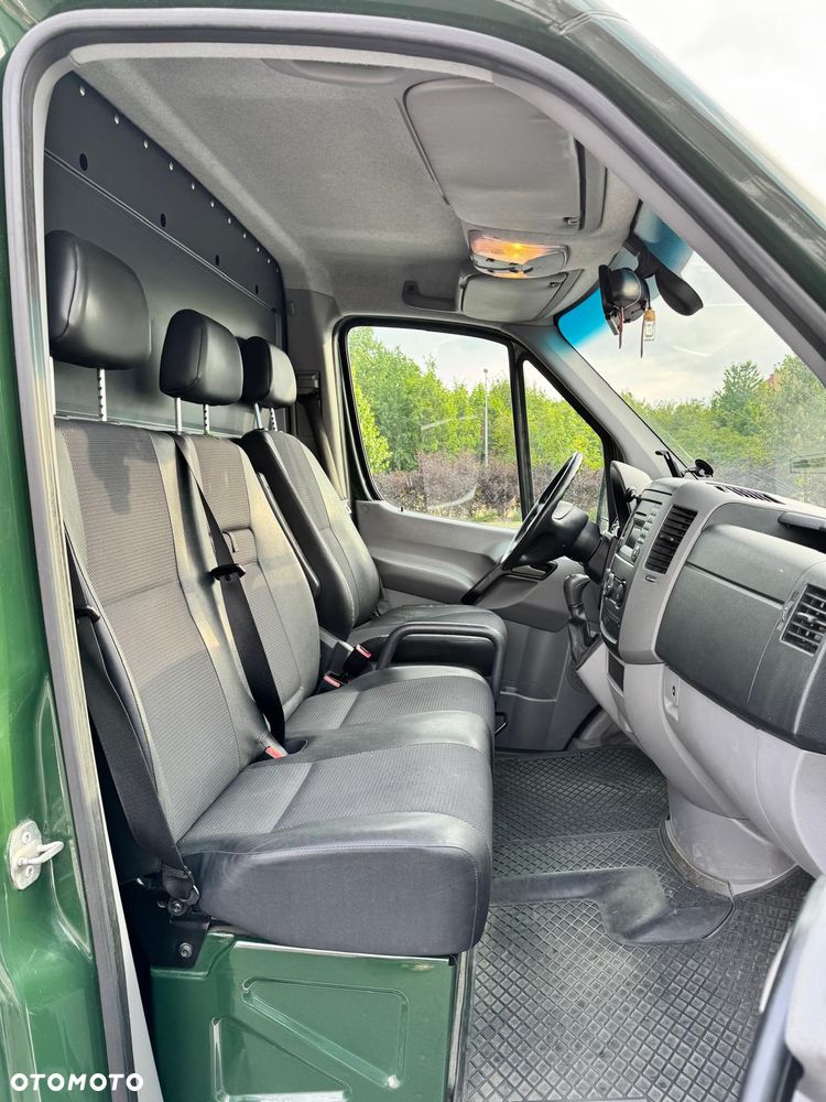Mercedes-Benz Sprinter - 9