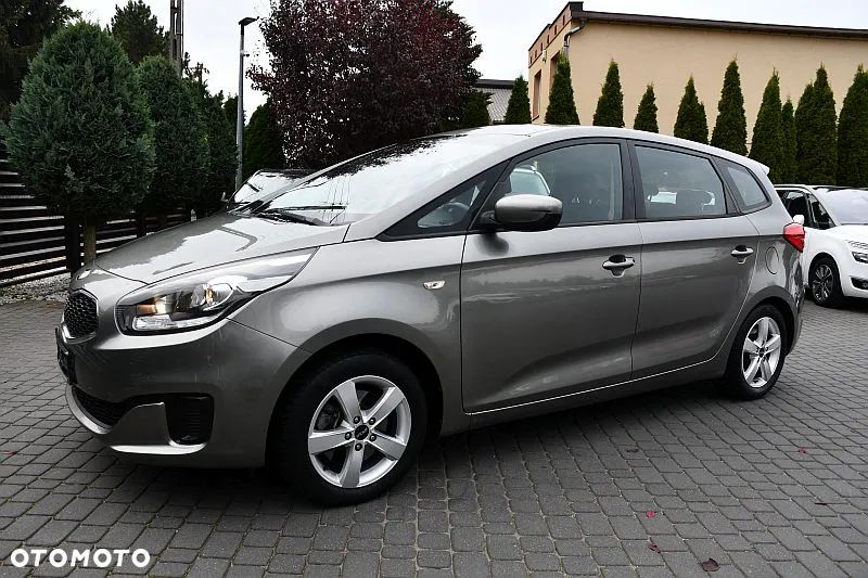 Kia Carens 1.6 GDI S 7os - 27