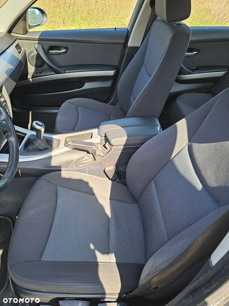 BMW Seria 3 318i Edition Lifestyle - 16