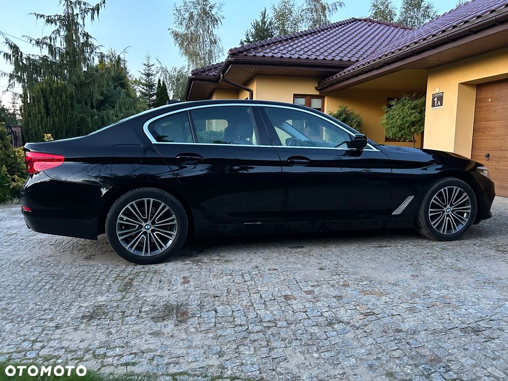 BMW Seria 5 518d Sport Line - 2