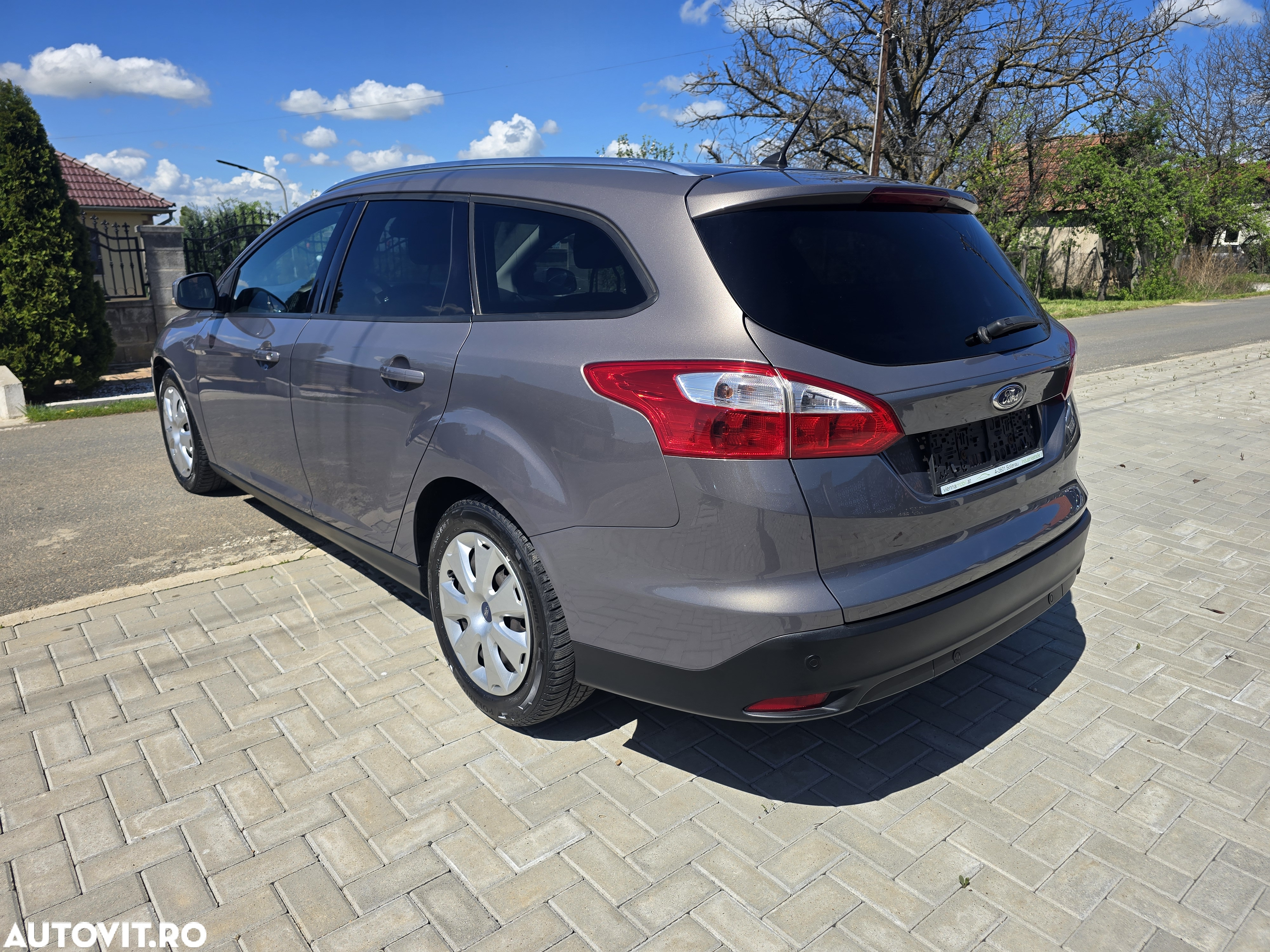 Ford Focus 1.0 EcoBoost Active Business - 4