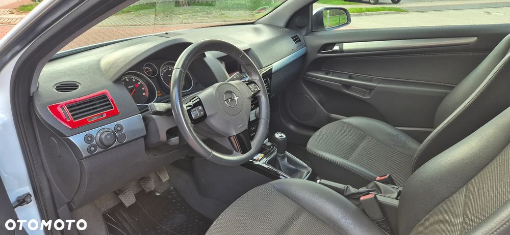 Opel Astra - 16