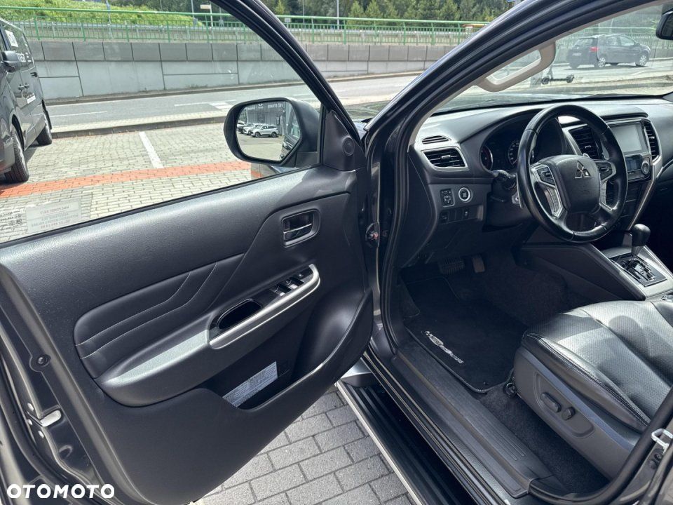 Mitsubishi L200 - 9