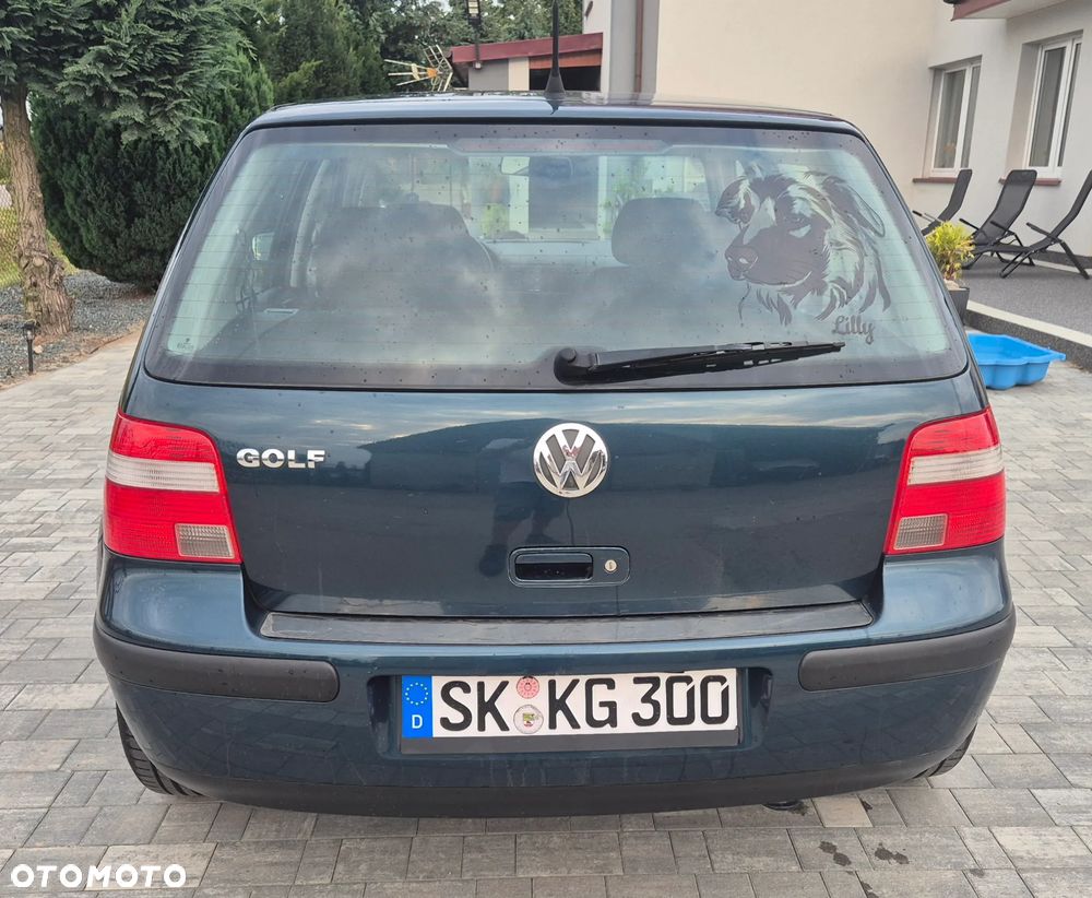 Volkswagen Golf - 6