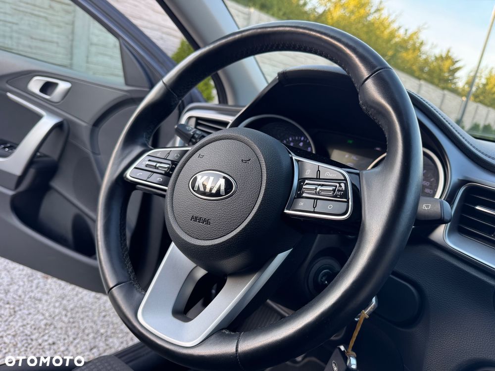 Kia Ceed 1.4 L Business Line Plus - 28