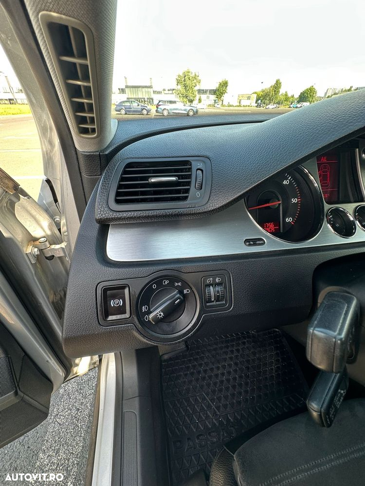 Volkswagen Passat Variant 2.0 TDI Highline DPF - 18