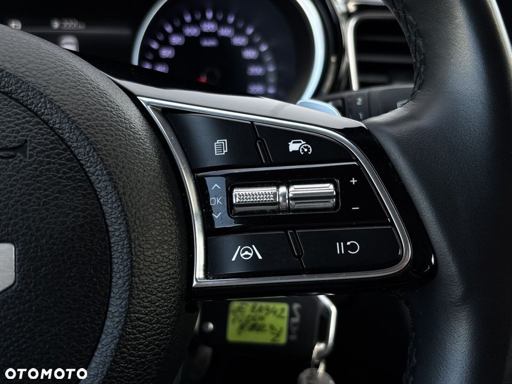 Kia Ceed 1.5 T-GDI Business Line DCT - 16
