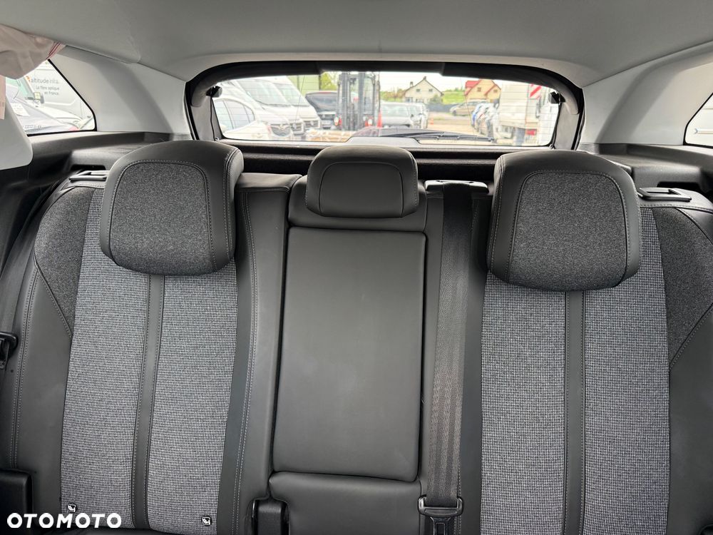 Peugeot 3008 - 18