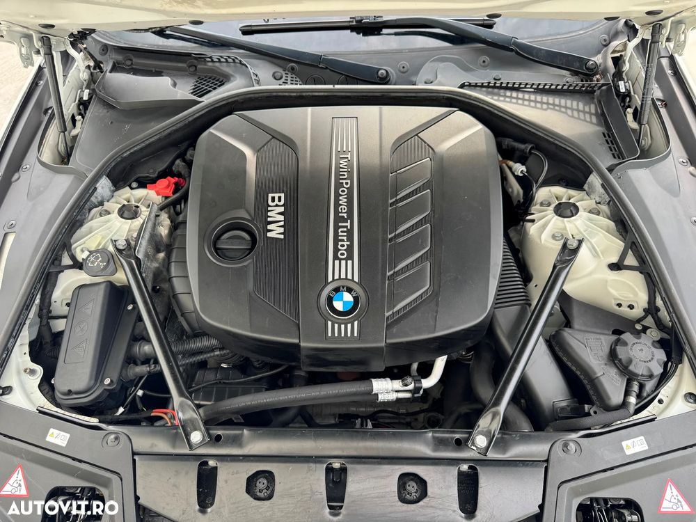 BMW Seria 5 525d xDrive Sport-Aut. - 37