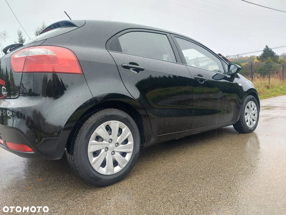 Kia Rio 1.2 Business Line - 9