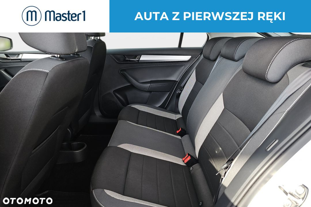 Skoda RAPID Spb 1.0 TSI Ambition - 12