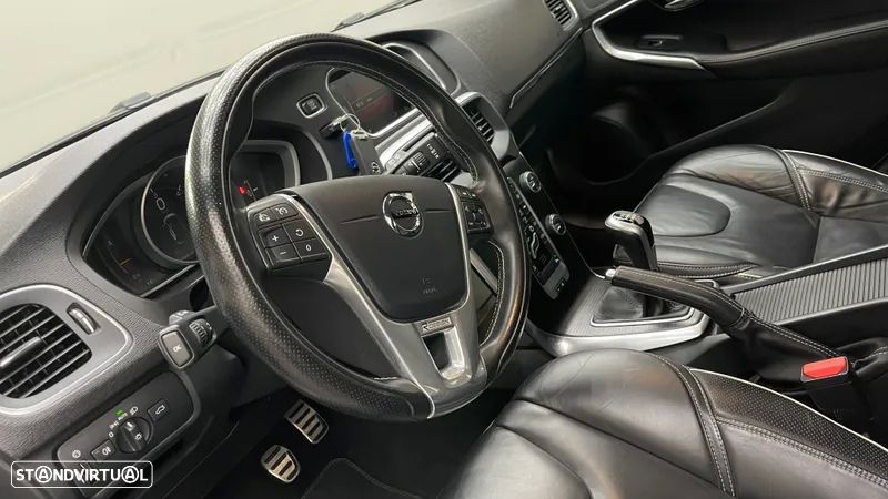 Volvo V40 2.0 D2 R-Design - 14
