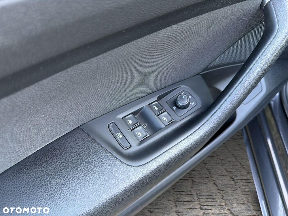 Volkswagen Passat - 20