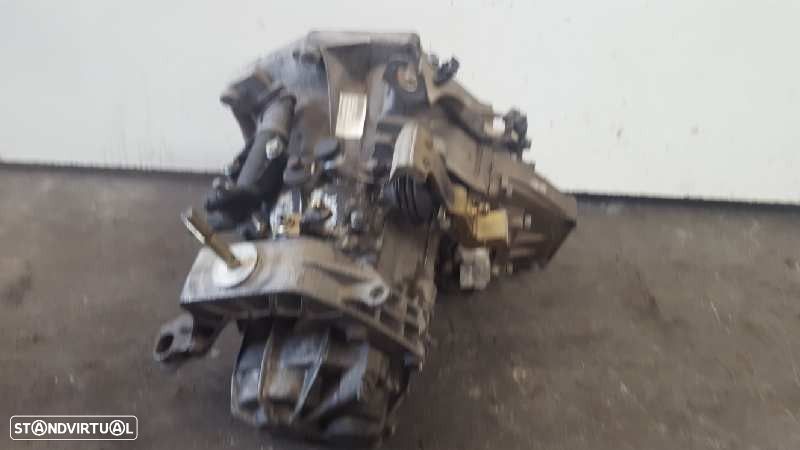 CAIXA VELOCIDADES FIAT PUNTO 1999 - 3