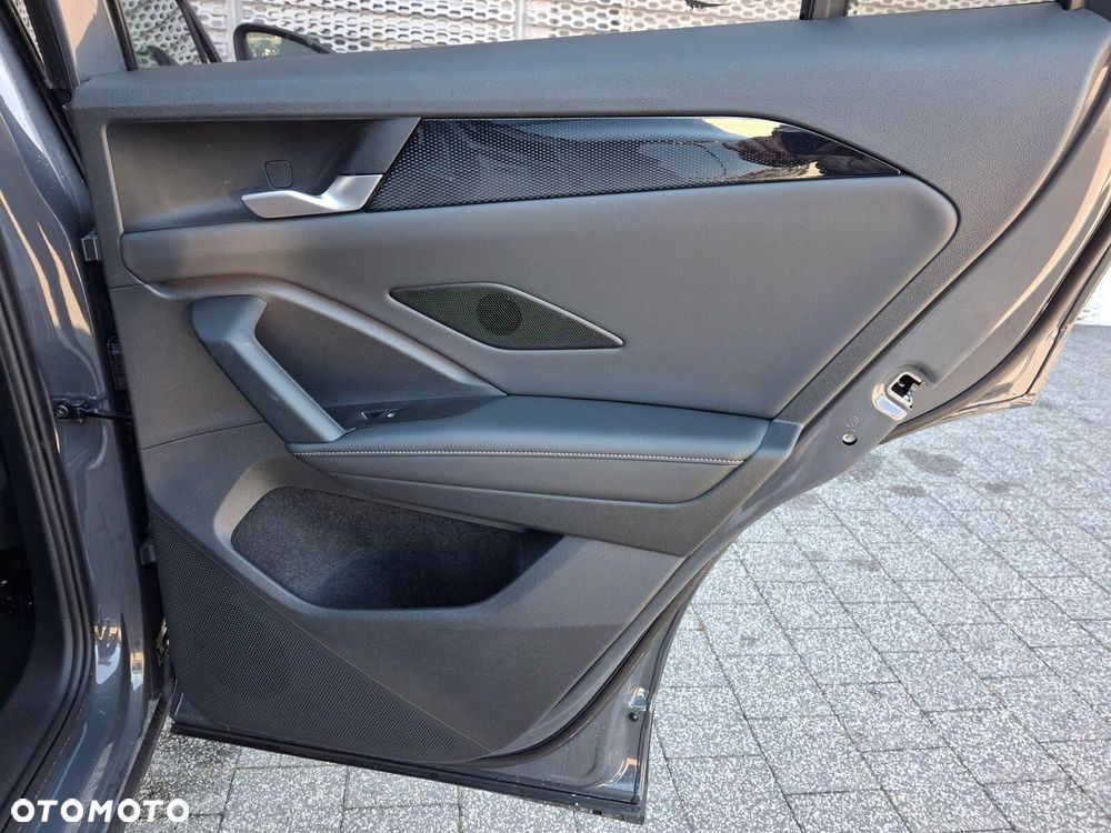 Volkswagen Tiguan 1.5 eTSI Life Plus DSG - 17