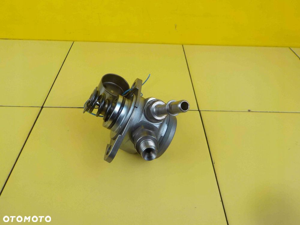 CORSA E 1.0 TURBO 17r 116KM B10XFT pompa wtryskowa 12635709 295100-0361 - 1