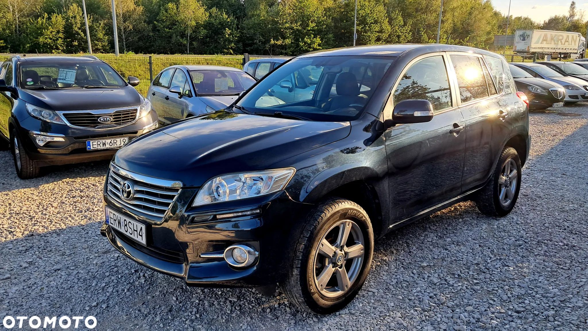 Toyota RAV4 2.0 VVT-i Premium - 1