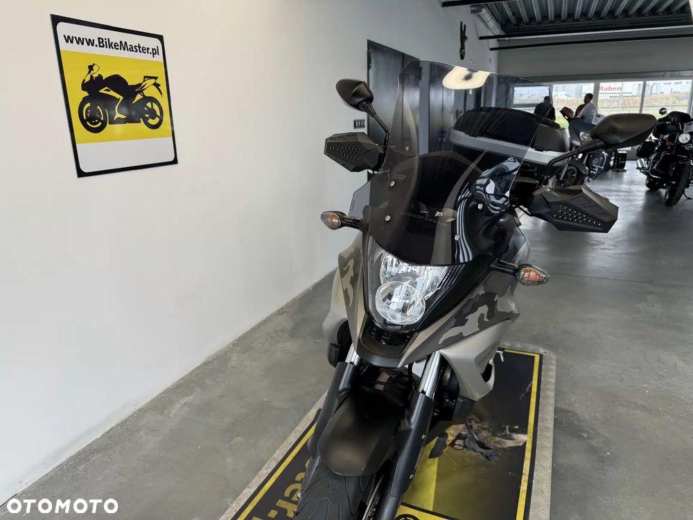 Honda VFR - 32