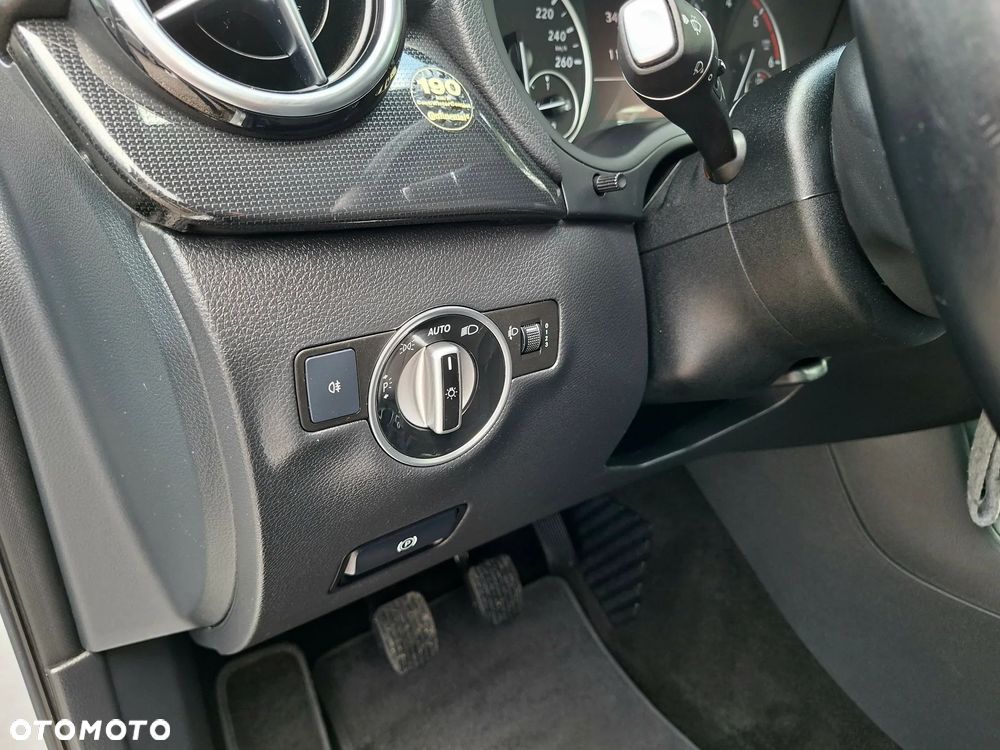 Mercedes-Benz Klasa B 180 CDI BlueEFFICIENCY Edition 1 - 32