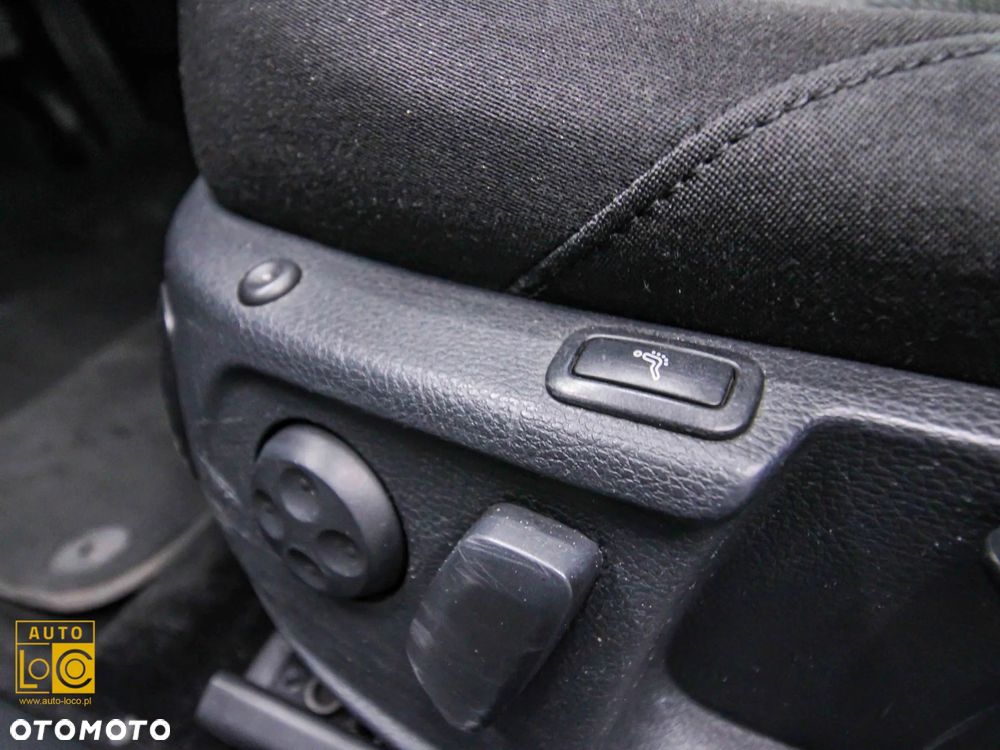 Volkswagen Passat 2.0 Blue TDI DSG SCR Comfortline - 26