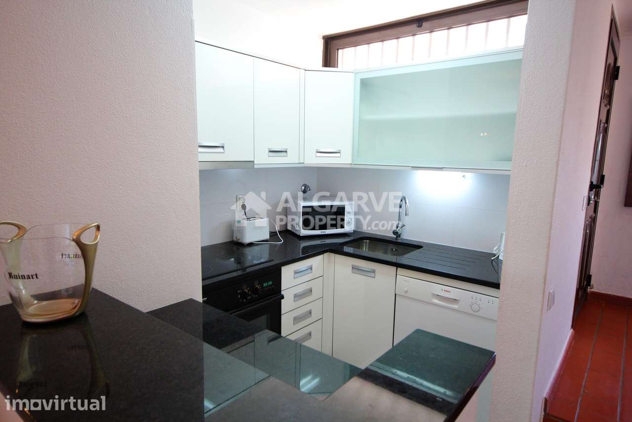 Moradia V2 numa zona calma e residencial perto do golfe em Vilamoura - Grande imagem: 3/24