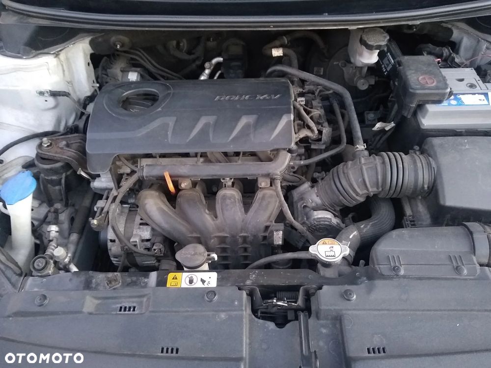 Kia Ceed - 16