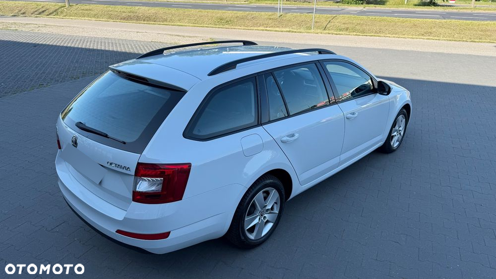 Skoda Octavia 1.6 TDI Ambition DSG - 10