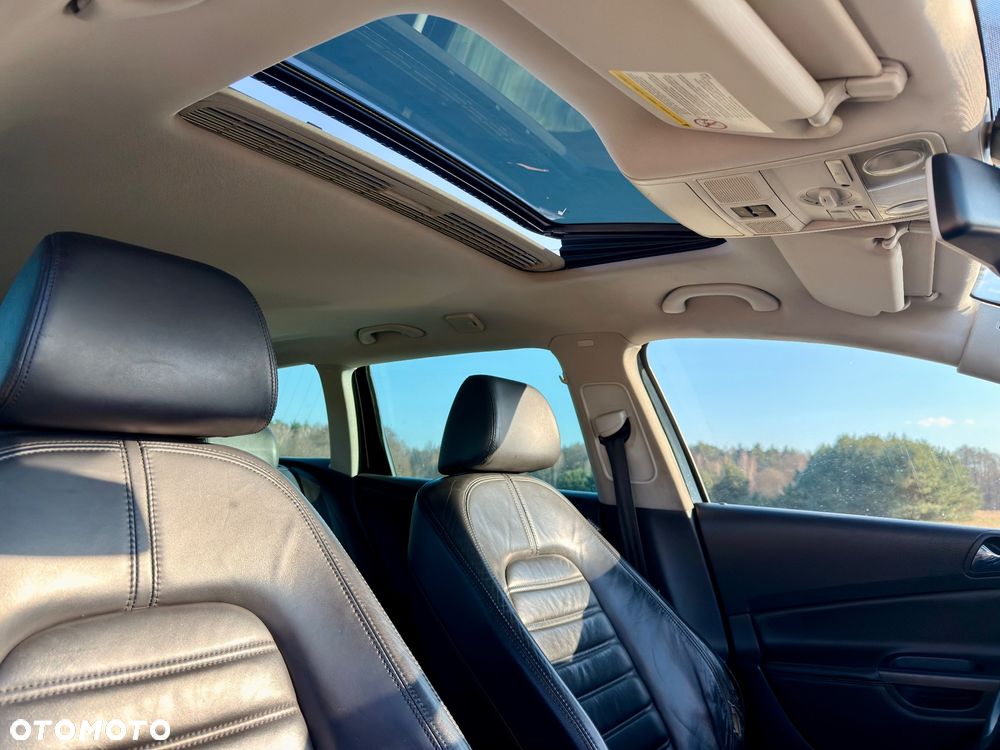 Volkswagen Passat 2.0 TDI DPF Highline - 9